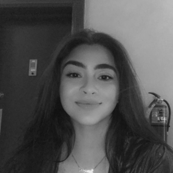 Meet your Posher, Samantha - Picture 1 of 1